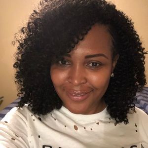 Meet your Posher, Atinuke